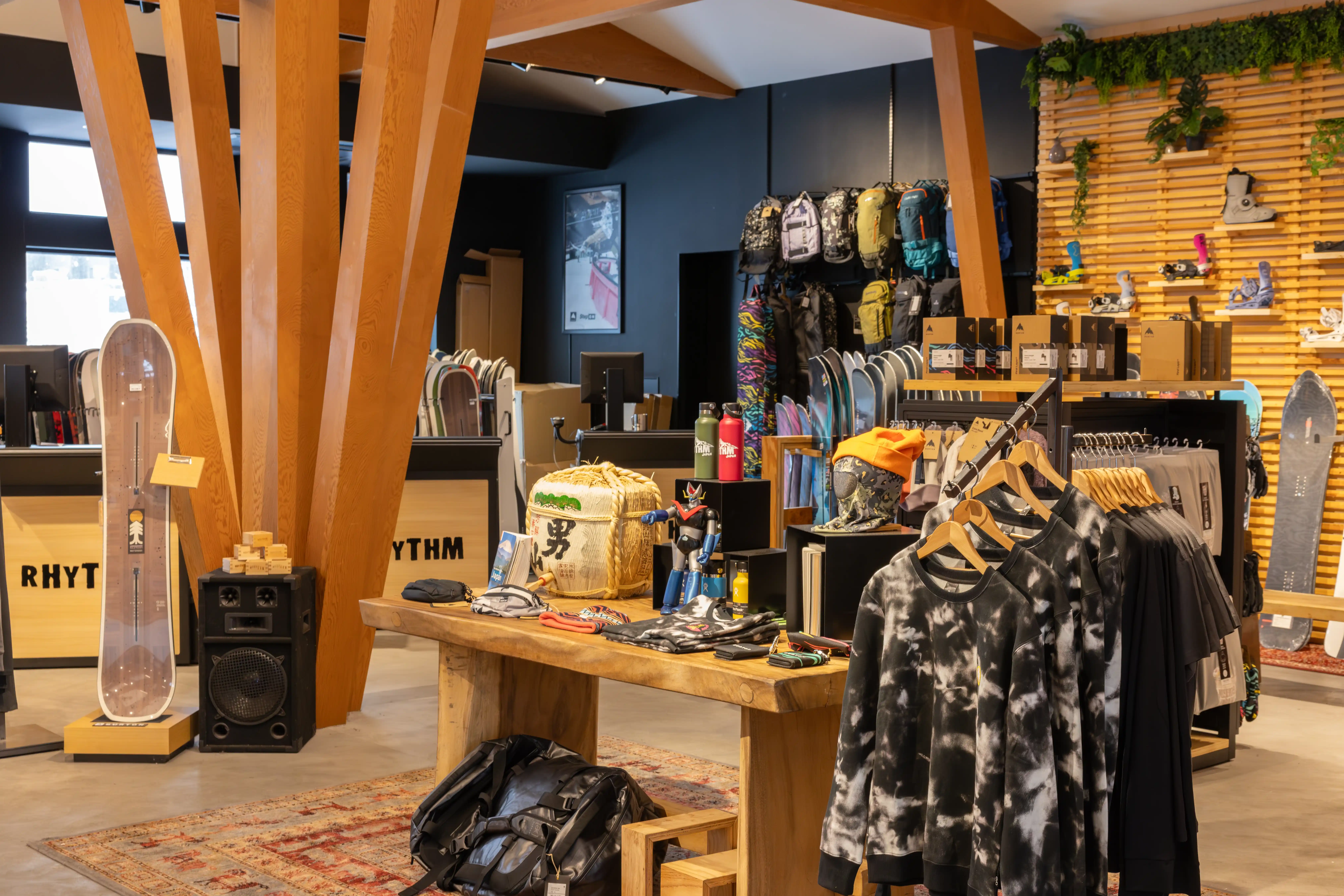 1-12-23_BaseInterior_IP-6_11zon.webp winter goods retail store